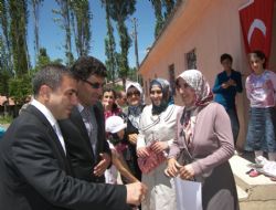 Bir yıllık emeklerini sergilediler